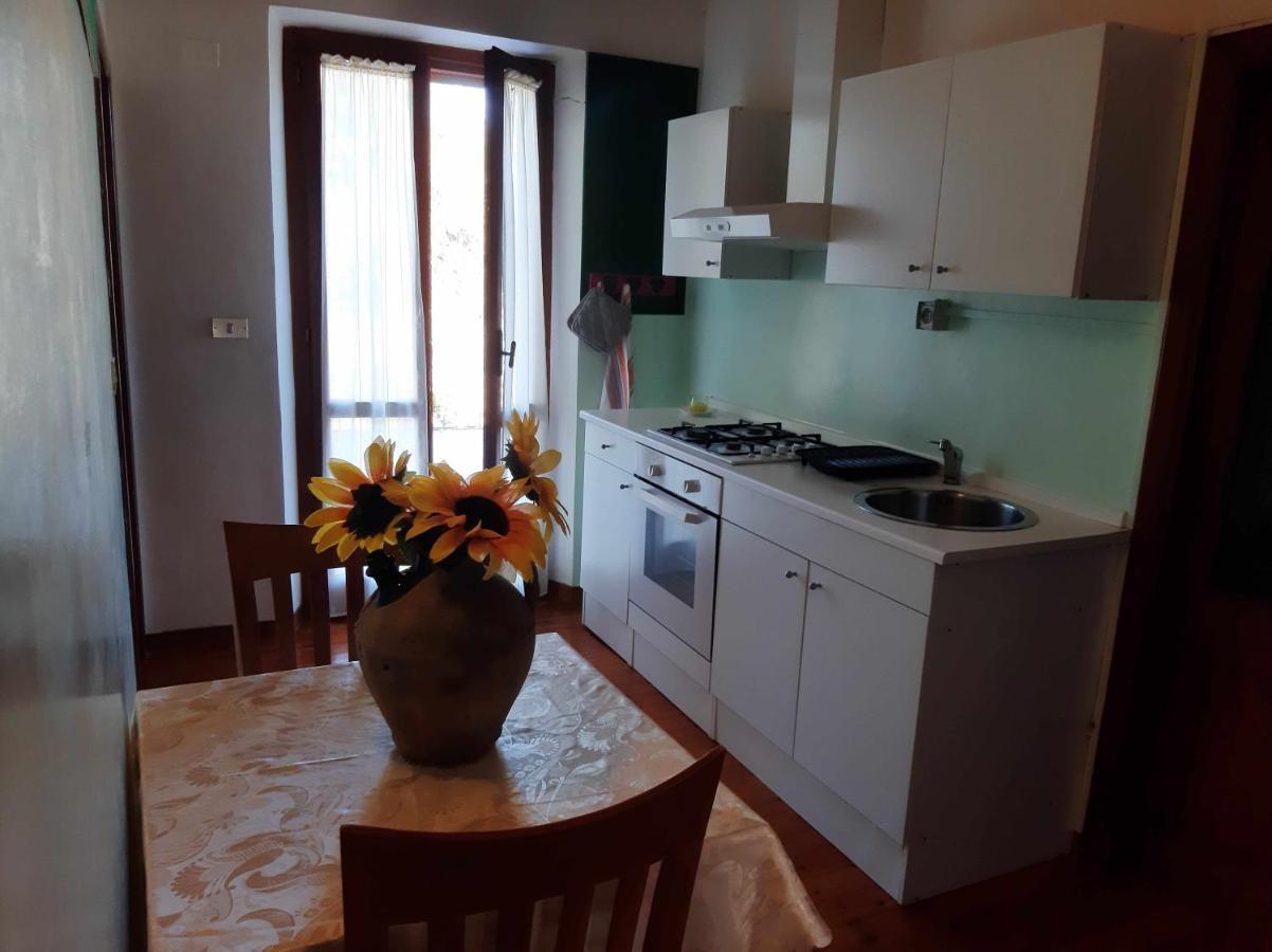 La Meriggia Agriturismo- Ampio Appartamento Con Terrazza Esclusiva Ankona Zewnętrze zdjęcie