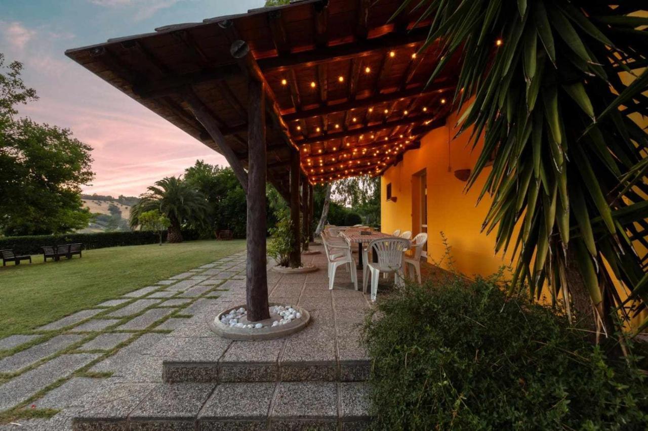 La Meriggia Agriturismo- Ampio Appartamento Con Terrazza Esclusiva Ankona Zewnętrze zdjęcie