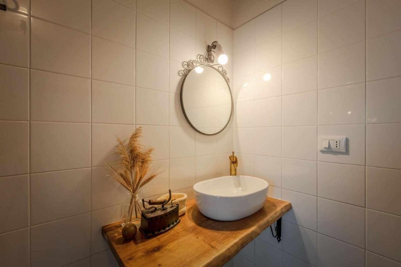 La Meriggia Agriturismo- Ampio Appartamento Con Terrazza Esclusiva Ankona Zewnętrze zdjęcie