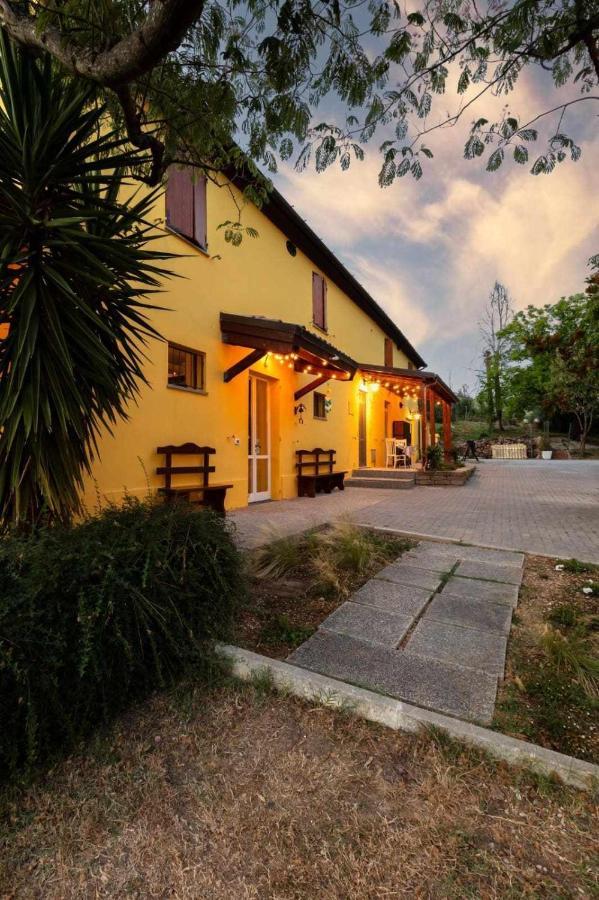 La Meriggia Agriturismo- Ampio Appartamento Con Terrazza Esclusiva Ankona Zewnętrze zdjęcie